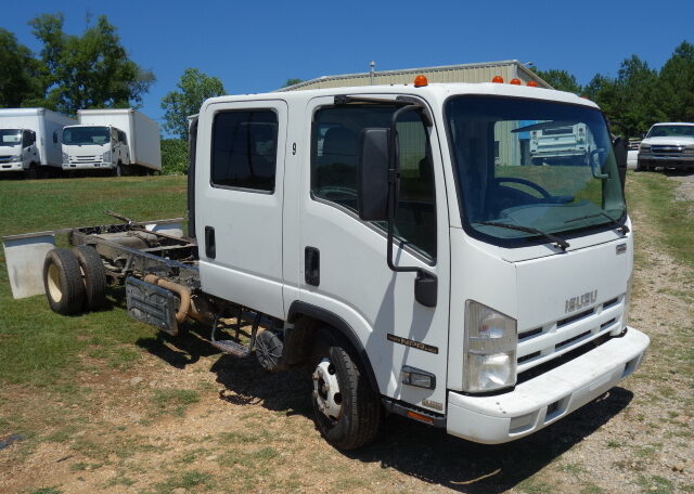 2014 ISUZU NPR HD