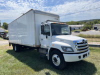 2019 HINO 268A