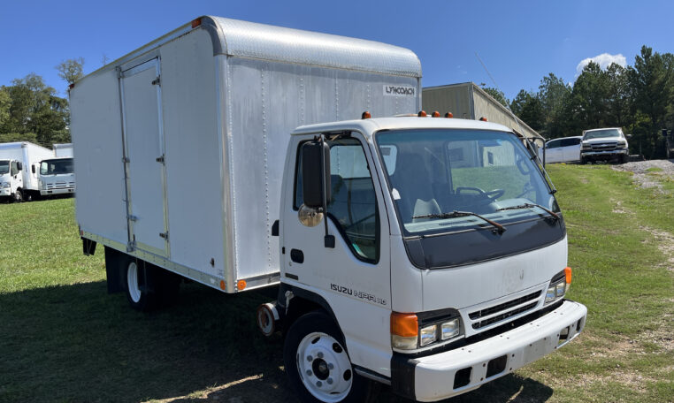 01 ISUZU NPR HD