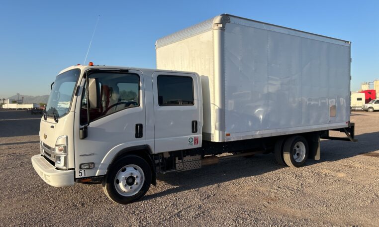 23 ISUZU NPR HD