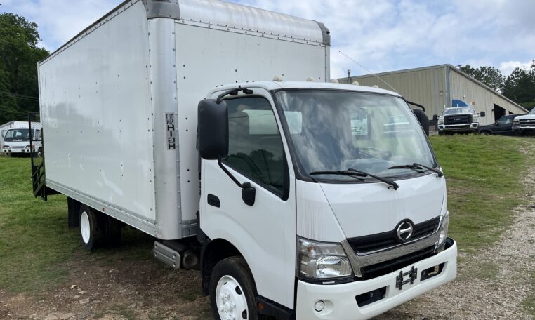 HINO 195