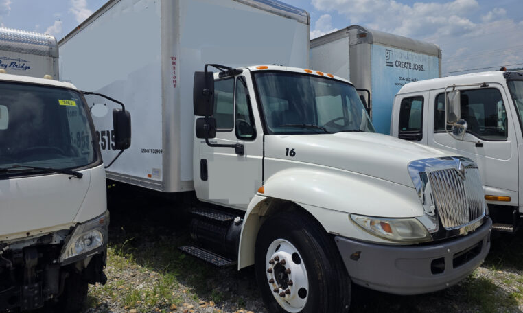 2007 INTERNATIONAL 4200