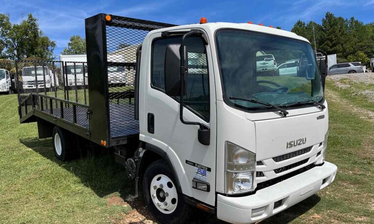 2022 ISUZU NPR