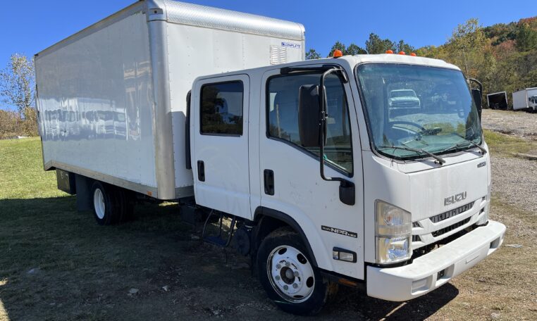 2019 ISUZU NPR HD