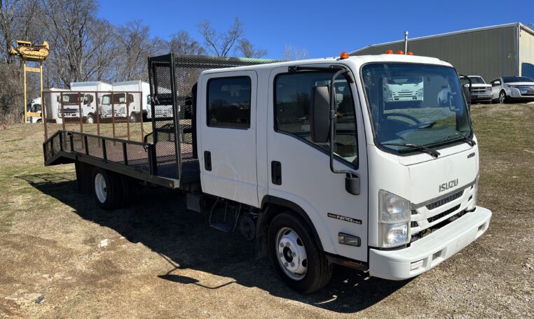 2017 ISUZU NPR HD