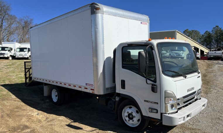 2024 ISUZU NPR HD