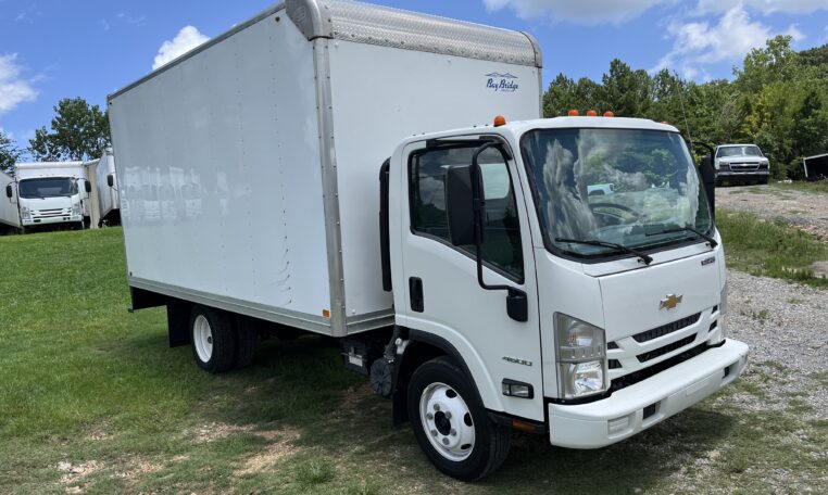 2021 ISUZU NPR HD